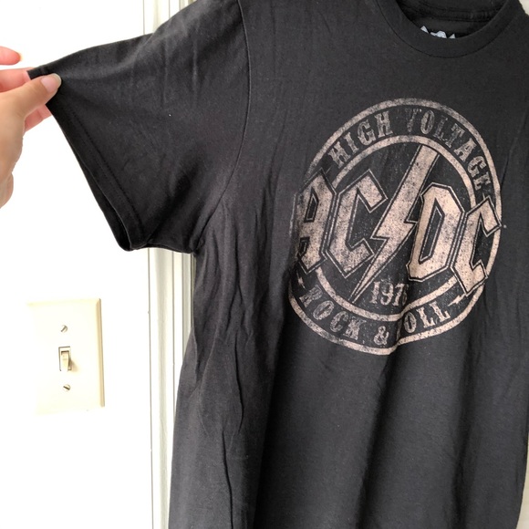 NWT AC/DC BAND TEE GRAPHIC T SHIRT ROCK N ROLL TOP - Picture 6 of 9